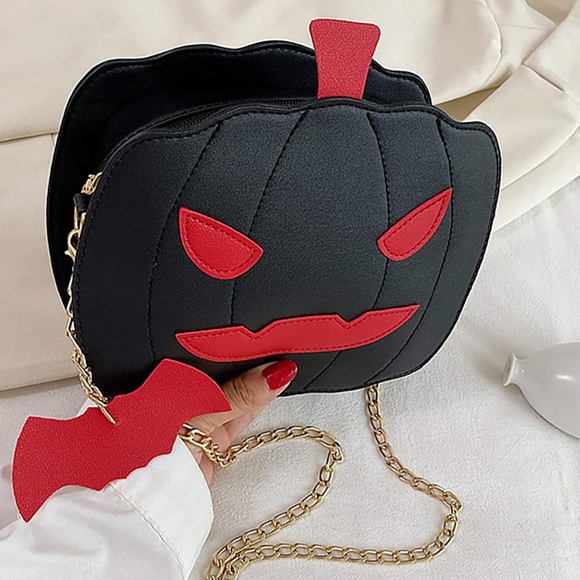 Pumpkin Purse!! - Picture 1 of 3